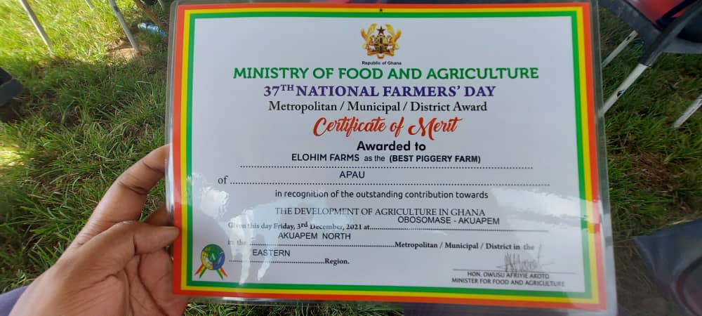 locagro's tweet photo. ELOHIM FARMS received the Best Piggery Farm Award at the 37th National Farmers Day celebration. 

Locagro is proud to be associated with the work being done at the farm. 

Congratulations and Ayekoo to all farmers in Ghana. https://t.co/CfKmSv2iXx