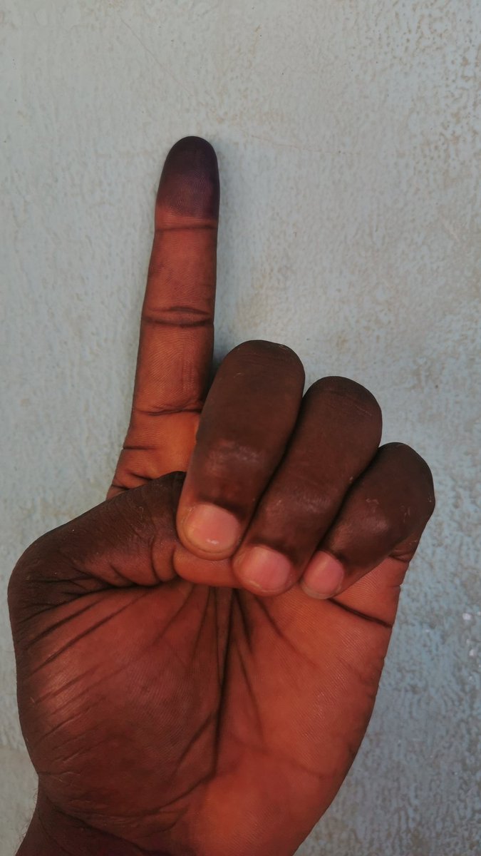 ousdam's tweet image. Alhamdulillah!
I've cast my vote.
May my candidate wins for real change...
#ChangeIsComing