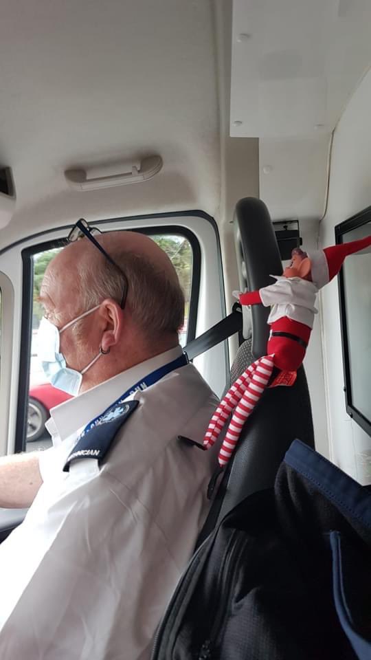 MckeonCarter's tweet photo. More skills training for Rosie Elf learning the ropes to drive an ambulance 🚑 😂🚑👏👏 #PNTS & she’s hanging on as this is a blue light move 🚑😳 #FindRosieElf @swneonatal @vCreateNeonatal @UHP_NHS @Derriford_Hosp https://t.co/CS4pGxecgc