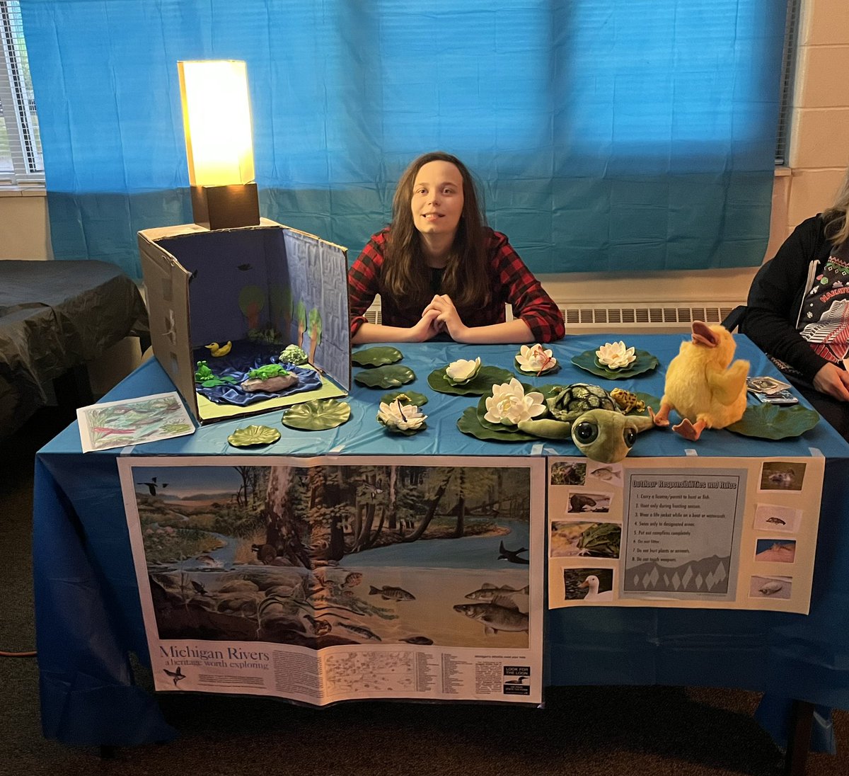 amygreenSHS's tweet image. Room #100 students getting their habitats on! These kids rocked their research and related art projects! Loved their efforts between classrooms! 🦅