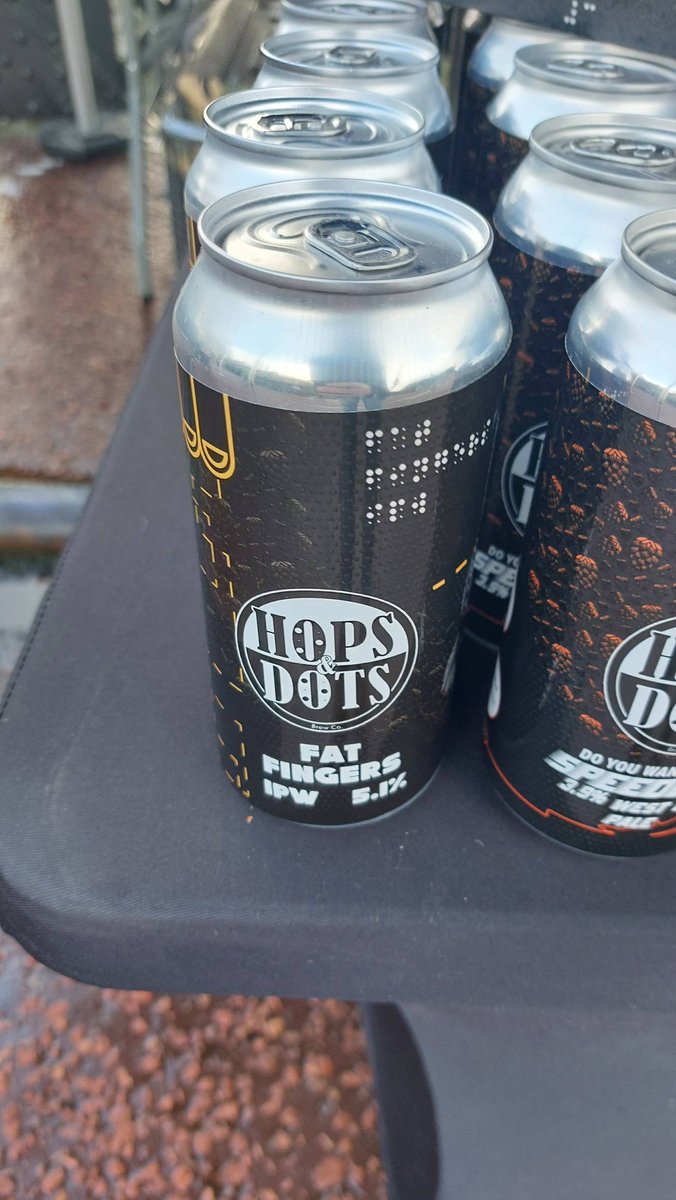 hopsanddotsbrew's tweet photo. Come down to @JesFoodMkt for some Fat Fingers and Crydaho 7 on tap, amazing cans and gift sets!!!!! #Newcastle #CraftForAll #beer #indieretailers https://t.co/SR5ItXx25x