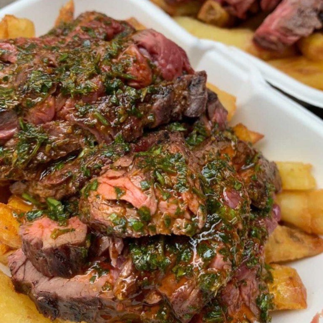 Let the season of 'treat yoself' commence... 🤤

A steak + chips moment from the delights of @thebeefsteaks 👌

📸  : @hugoprosciutto

#MaltbyStreetMarket