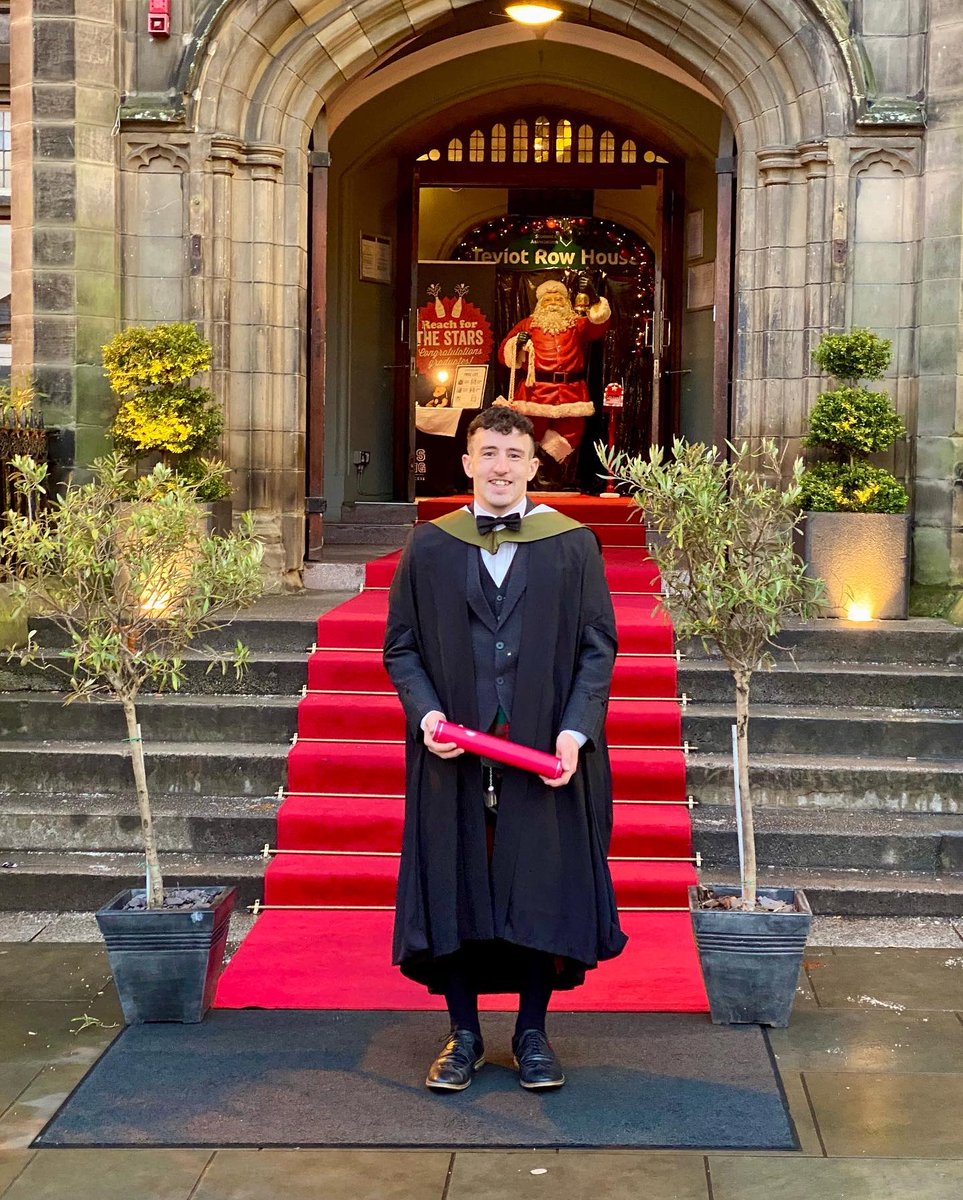 Beyond delighted to have graduated with an MSc with distinction in Strength &amp; Conditioning yesterday - bringing 6 quality years <a href="/UoE_ISPEHS/">ISPEHS</a> to a close 👨‍🎓