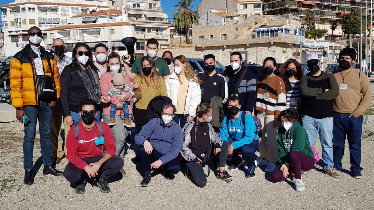 juventudobrera's tweet photo. Jóvenes de más de 15 diócesis llegando a @SalesianosALC #ElCampello para el 49º Consejo General de la JOC en Alicante. 

Estas son las primeras en llegar!

#49ConseJOCAlicante #SomosClaseObrera #ManosALaObraJOC #49CG #49ConsejoJOC #Alicante #DiocesisOrihuelaAlicante #JOCAlicante https://t.co/ZBZUWUZYYH