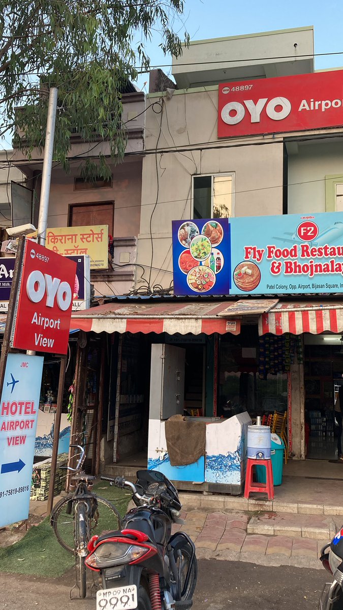 mjay_kishore's tweet image. What rubbish response from customer care… since last 30 min they have put me on hold and I’m standing outside on road! @riteshagar hotel is not allotting because I have done payment online. NO ASSISTANCE FROM OYO? #OYOFraud @oyorooms @OYO4U