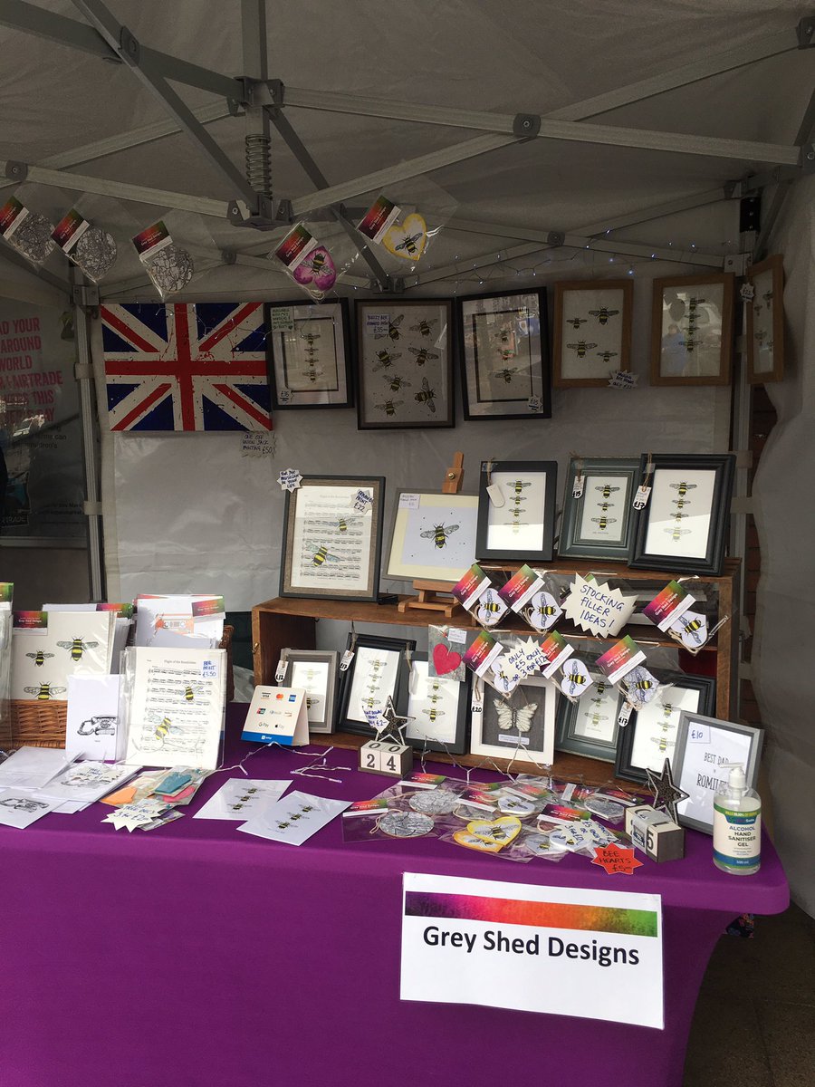GreyShedDesigns's tweet photo. At Romiley Village Market in Romiley today. Lots of frames prints. Ideal for Christmas. Bee hearts for only £5 each. Ideal stocking fillers. X https://t.co/FLz7Eb5kKP