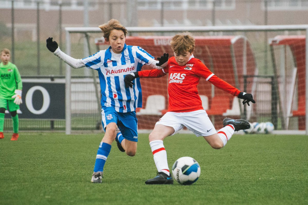 AZJeugd's tweet image. ✅ 𝙑𝙞𝙘𝙩𝙤𝙧𝙮

👏 AZ Onder 12 wint een Twin Games-duel met sc Heerenveen: 23-2.

#AZO12 #azhee