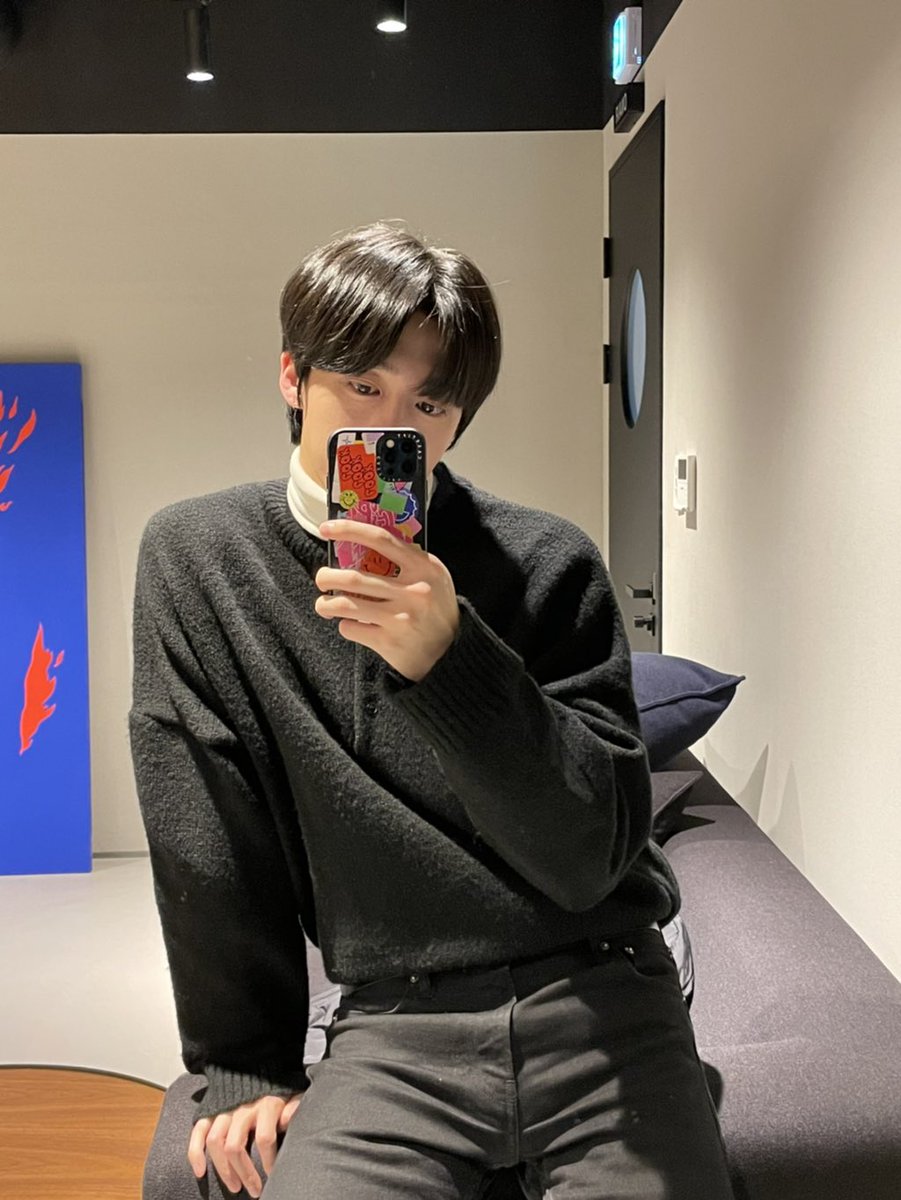 chaeiwi's tweet photo. 나 지금 당신 거셀만 기다���고 있었는데
그래요 ｡｡｡ https://t.co/M97KuahchW