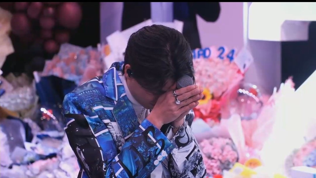 Gulfkanawutofc's tweet photo. รับคำอวยพรวันเกิดจากพี่ๆน้องๆที่มอบให้มา  อบอุ่นมากๆๆค่ะ🥰🥰

GENTLE LOVE OF GULF
#GulfHBDCon2021
#GulfKanawut 
@gulfkanawut https://t.co/RhMf9Xduqu