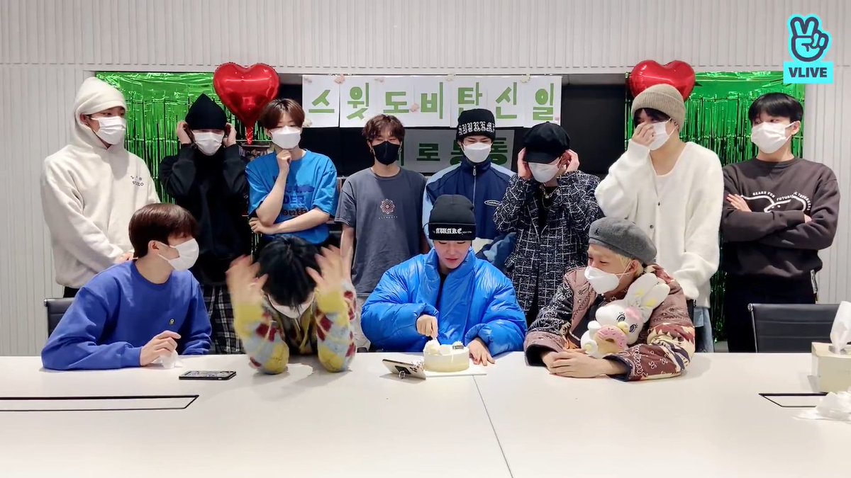 missingtrsr's tweet photo. FINALLY OT12! I MISSED THEM TOGETHER https://t.co/7TOOOu7AuS