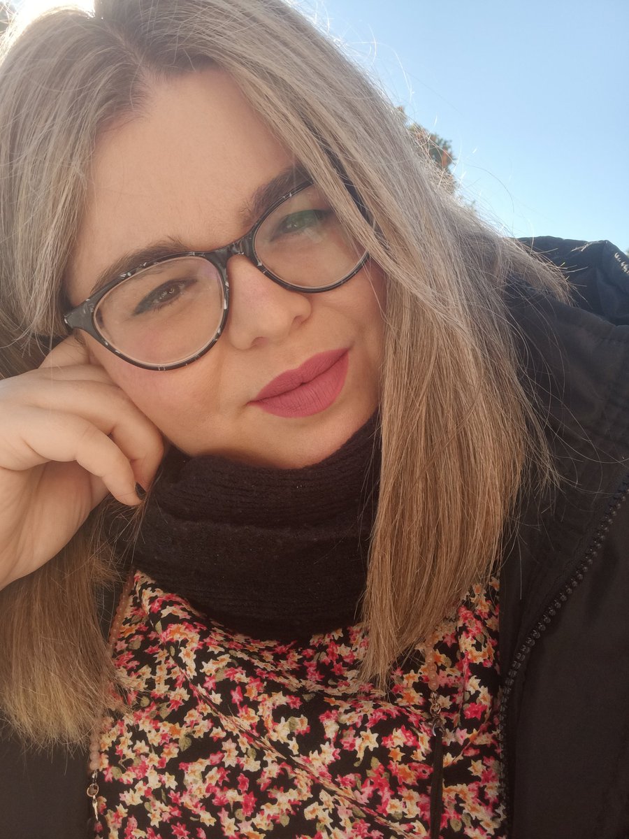 MariCarRG27's tweet photo. Desayunos al sol ☀️ https://t.co/rLMXOXNbE7
