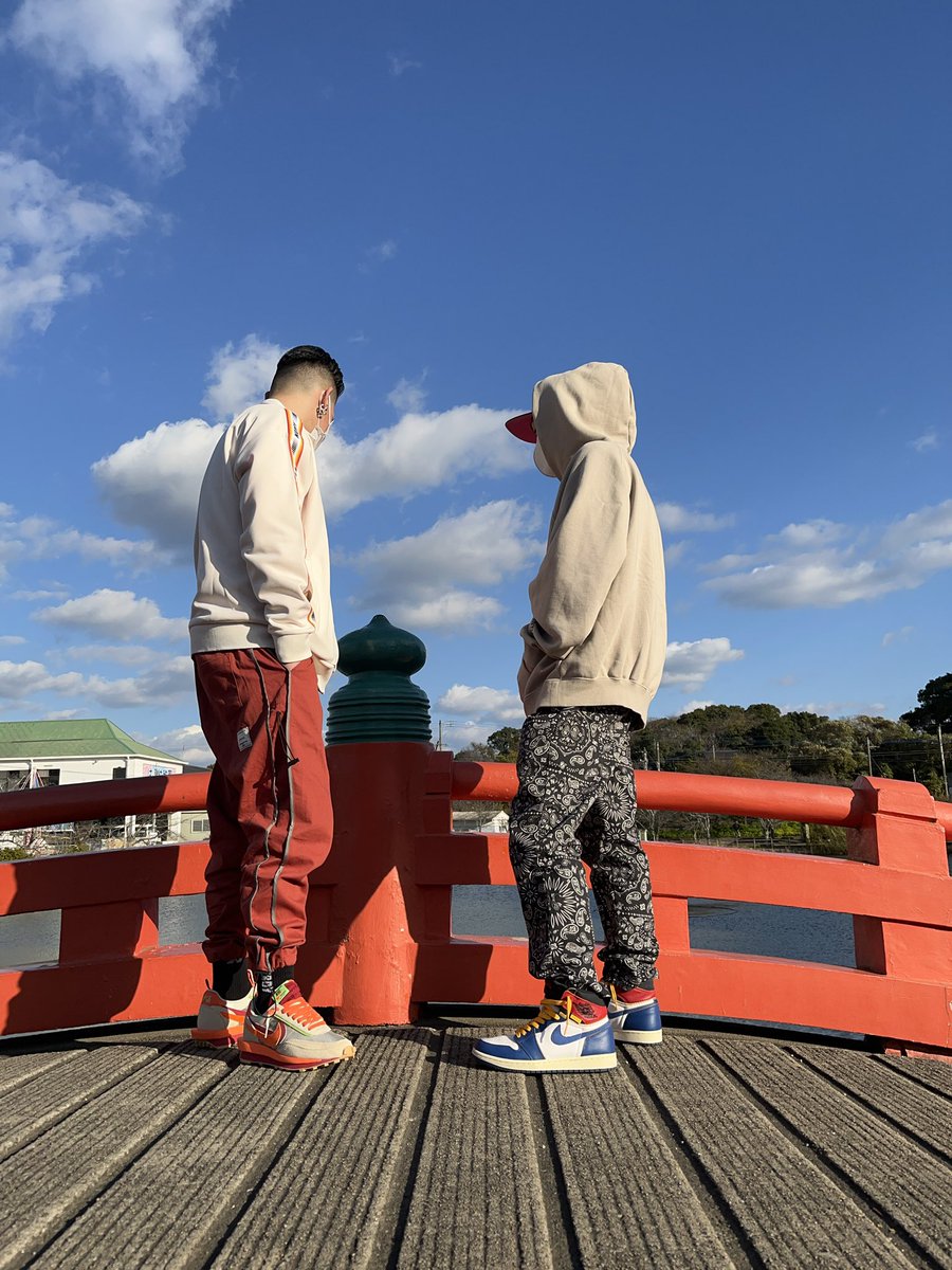 hirotysnkrs's tweet photo. パーカー1枚じゃ寒いもう https://t.co/JOylDIYj32