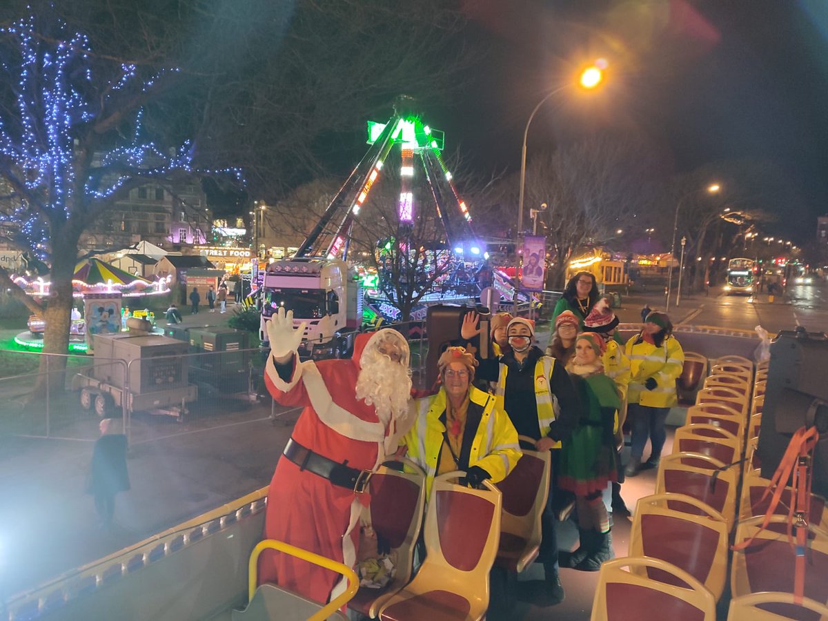 AccessBuses's tweet photo. #SantaBus21
#ThankYouAll ๐
#SantaTeam
#SantaBus https://t.co/5nRk1LQkyN
