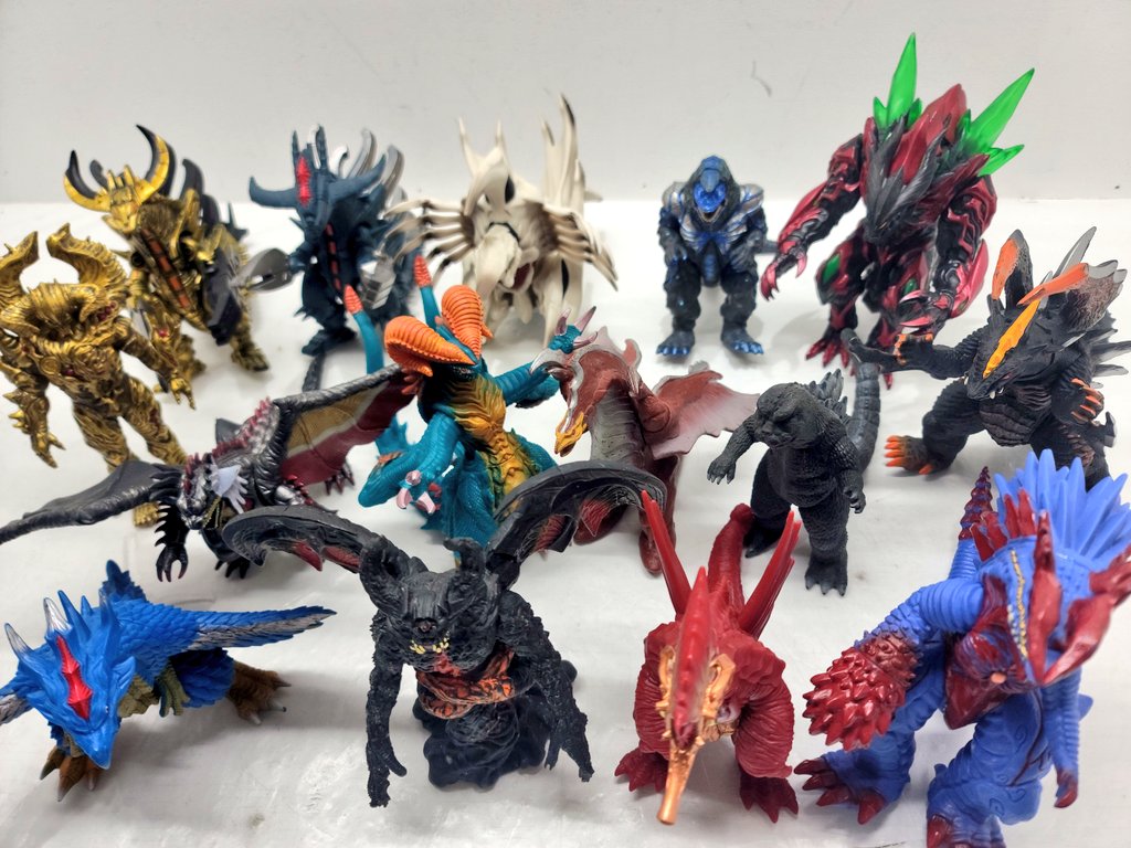 怪獣ソフビ等、大量にお持ち込みいただきました‼️‼️ 当時物、復刻物