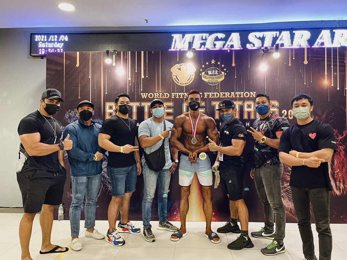 foulingmark's tweet photo. Congrates my coach. Top 3 Men Physique Above 175cm. Not your the best body condition, but u still make it. #wff #teamfasttrack #battleoftitan https://t.co/9mRN4Di0QX