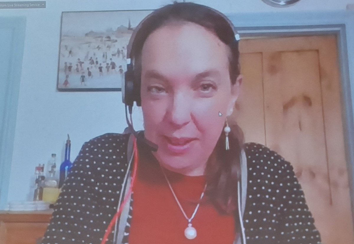 ThamesDiscovery's tweet photo. Great to have @Nathalie_Cohen telling us about recent excavations at #Smallhythe. https://t.co/PpThLGXcWL