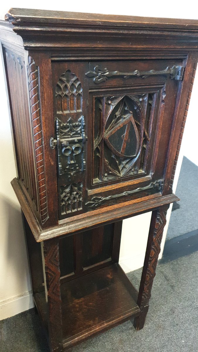 BuyHistoryNow's tweet photo. More beautiful antiques coming in the days ahead. #antiques https://t.co/bxrMjadSse