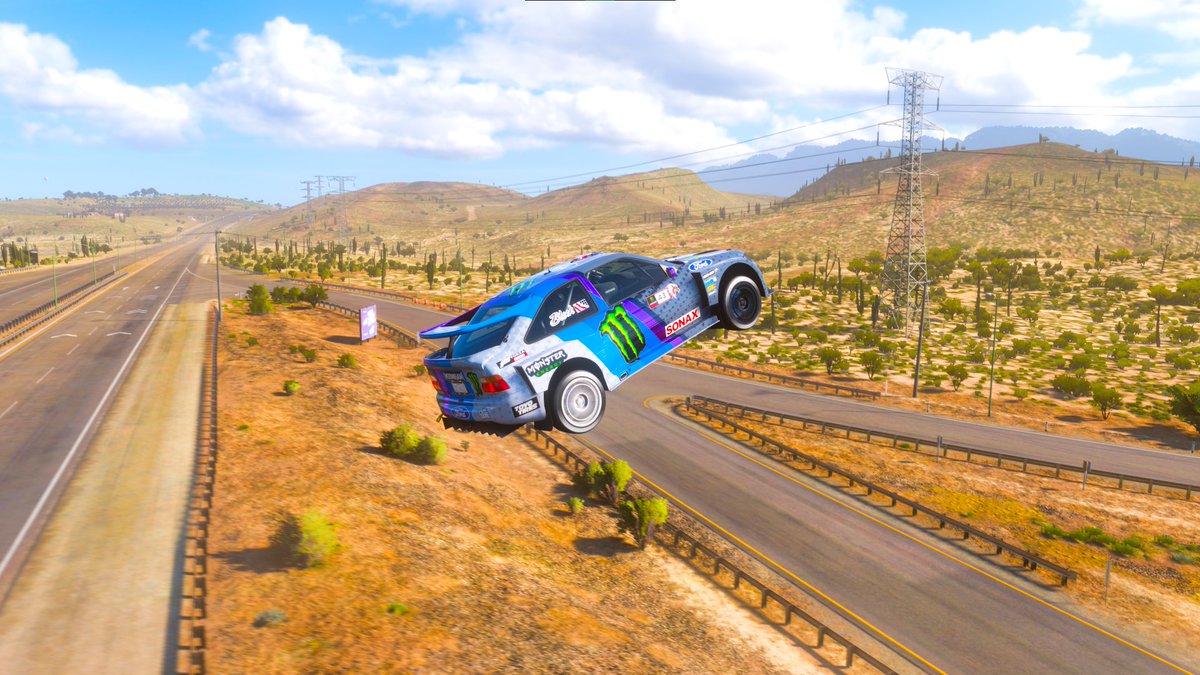 Doctorkaiz_GEM's tweet photo. Another dump of @ForzaHorizon moments. Some of these skins are absolutely incredible!! Still having so much fun. Hopefully the multiplayer issues will be fixed soon. Canβt wait to cruise with the #crew. #ForzaHorizon5 #imflying #photomode https://t.co/MJYFPe7siD