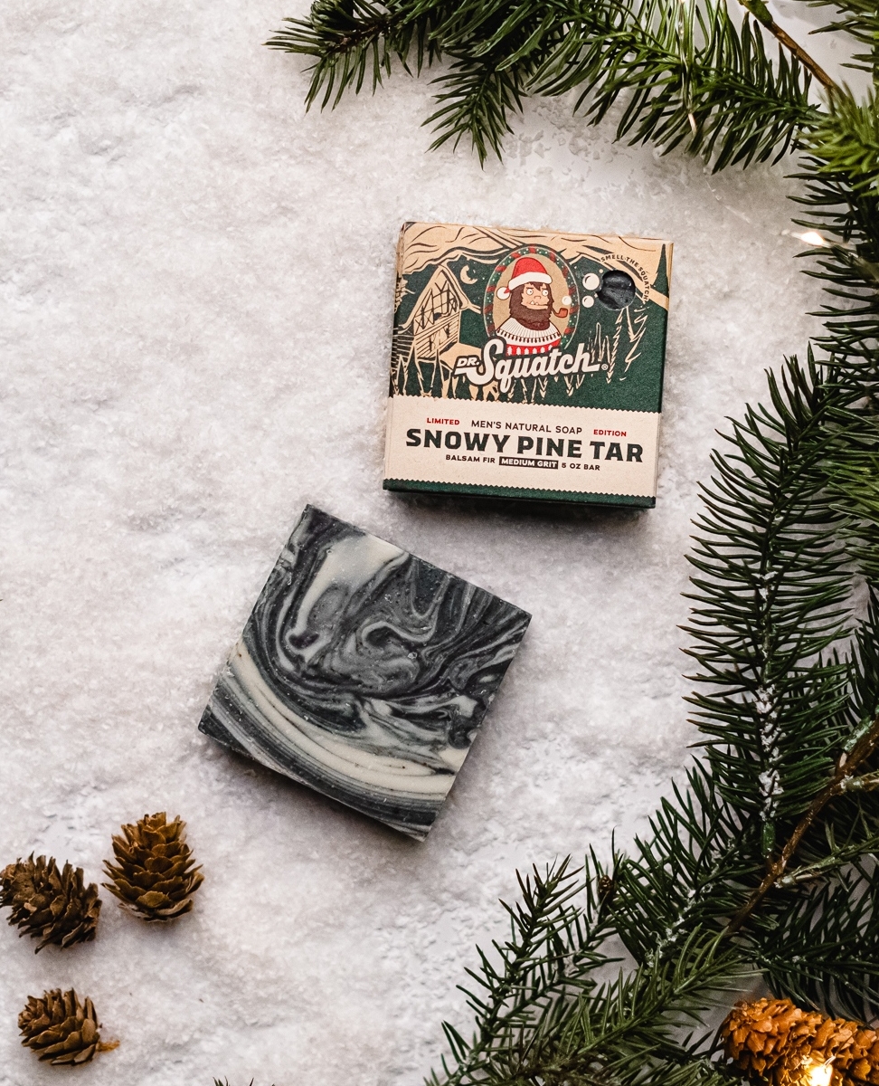 Dr. Squatch on X: 🎄 SNOWY PINE TAR 🎄 The newest addition to the LIMITED  EDITION SOAP BUNDLE 🤯 Available for individual purchase for SUBSCRIBERS  ONLY. Get your briccs today! Click the