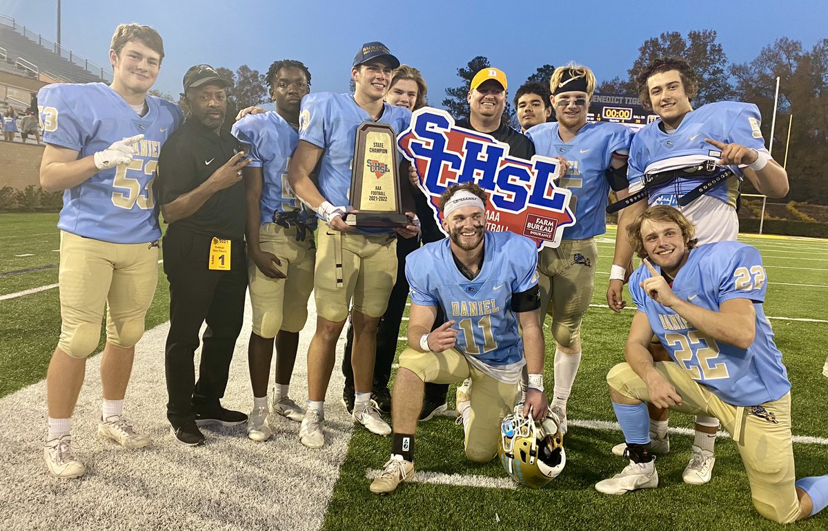 Congrats on going out on top! <a href="/LoganLasherr/">Logan Lasher</a> <a href="/batt_griffin/">Griffin Batt</a> @ZanderBedingfi2