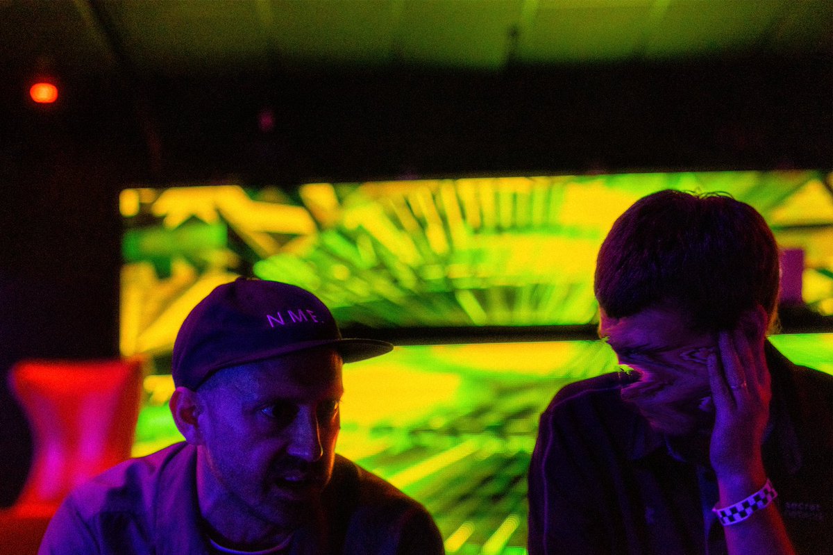 The photographer tried to dox Mr Garbonzo at #DCentralConMiami but the camera glitched🤷🏾‍♂️