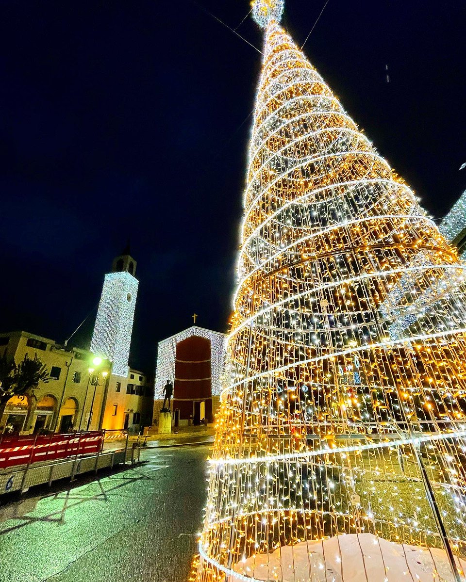 Federico_Cola92's tweet photo. Aria di #Natale https://t.co/PwgApZ1Xfl