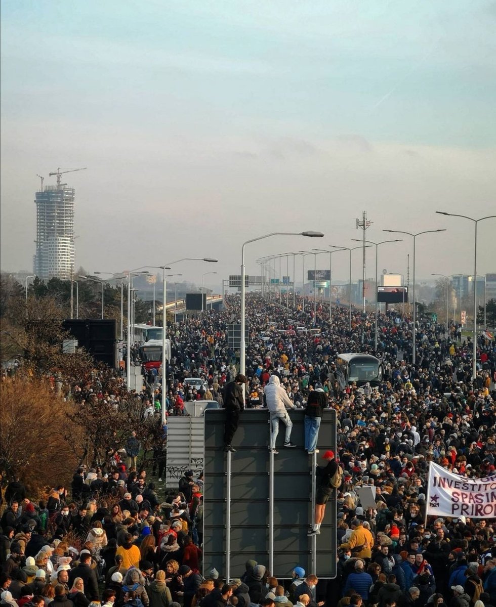 #Beograd danas ❤️
#srbija #serbia #protest #stopriotinto