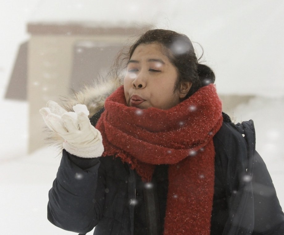 Winterfamsnuna's tweet photo. The cold air passes me the winter again... Close your eyes.
Winter is coming at the tip of my nose...
#ONEW #SHINee #샤이니 #온유
#shawolselcaday #winterfamily https://t.co/K821b27Ygl