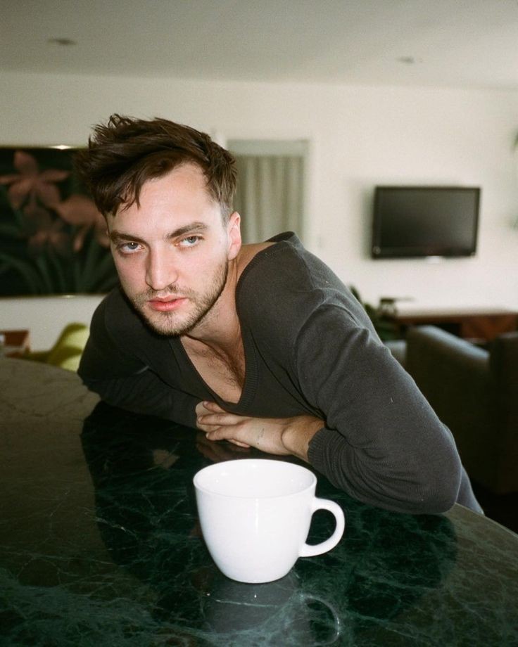 _v1ckyy's tweet image. 😭