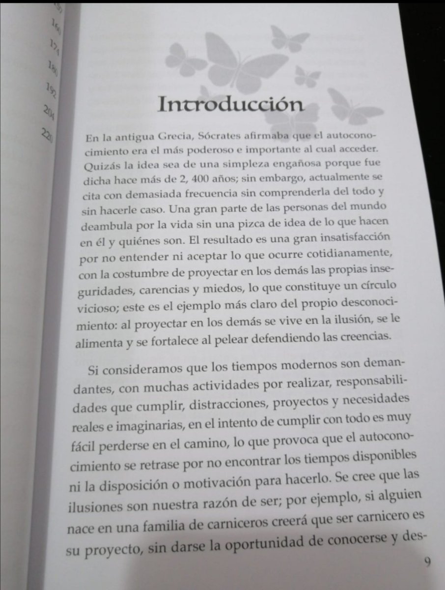 fertellechea1's tweet photo. Hola a todos🤍 mi papá cumplió su sueño de escribir un libro y esta muy emocionado de por fin estrenarlo🥰 pueden ayudarme a darle RT porfi? Para que llegué a más lectores interesados en el autoconocimiento🙏está buenísimo y totalmente recomendado❤️! (De venta en Amazon y Gandhi) https://t.co/jIEa6OQTV9