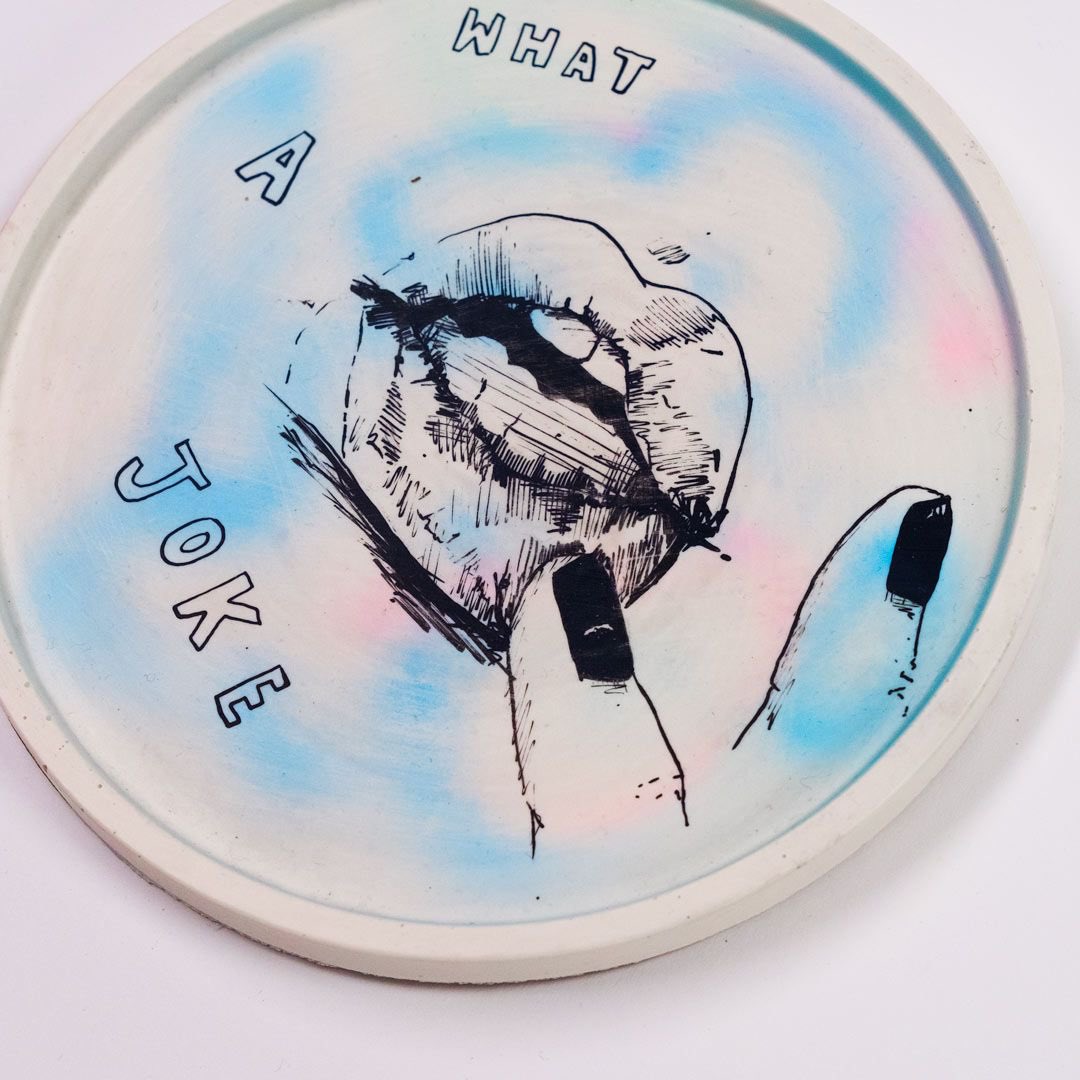 beth_cub's tweet image. My #1xRUN collection just dropped! I made a collection of 15 handmade jesmonite plates, each a unique one-off, and three paper pieces all thinking about my experience of city life as a woman 👄👄👄 bit.ly/3rAKMG5