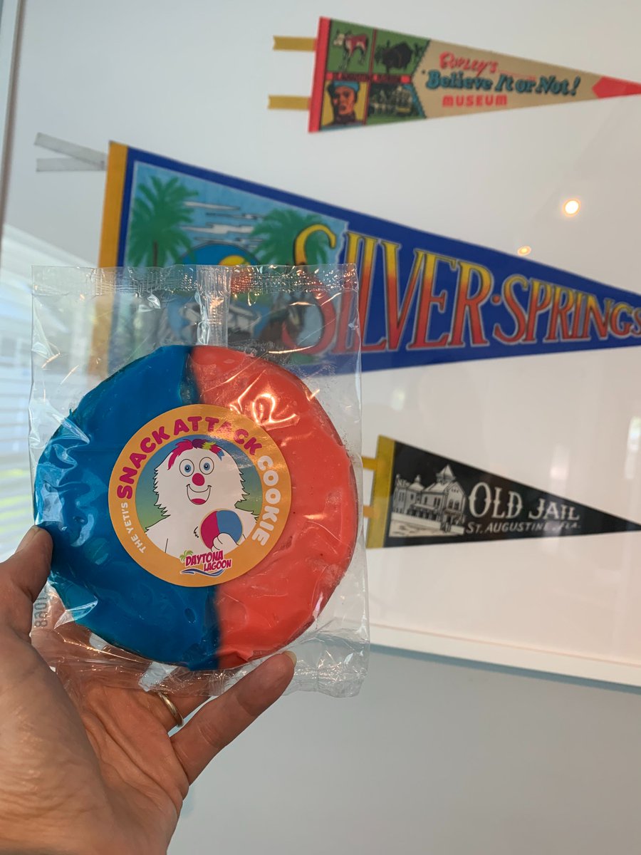 DionMarketing's tweet photo. Happy National Cookie Day!🍪❤️🍪
When working with theme parks and attractions, we also provide in-park promotional ideas and designs to increase per caps and elevate guests' experiences such as branded cookies, souvenir cups and branded apparel and keepsakes! #nationalcookieday https://t.co/AwLsYgIxCg