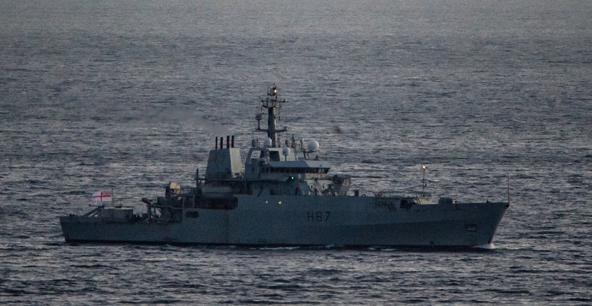 @MODGibraltar aren't we a little busy naval base today!  @HMS_Echo entering the Bay of Gibraltar @NavyLookout @RNPics_