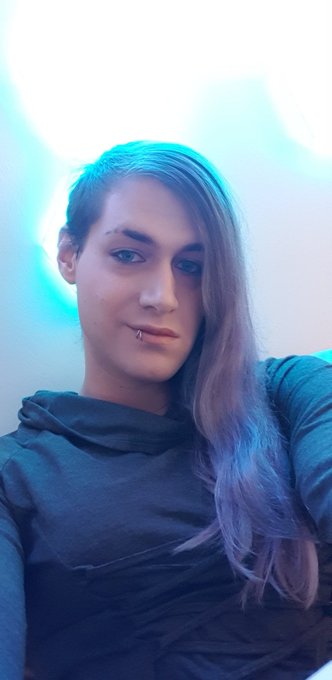 Debating to update my pfp, ngl https://t.co/o7Dizs0Z0f