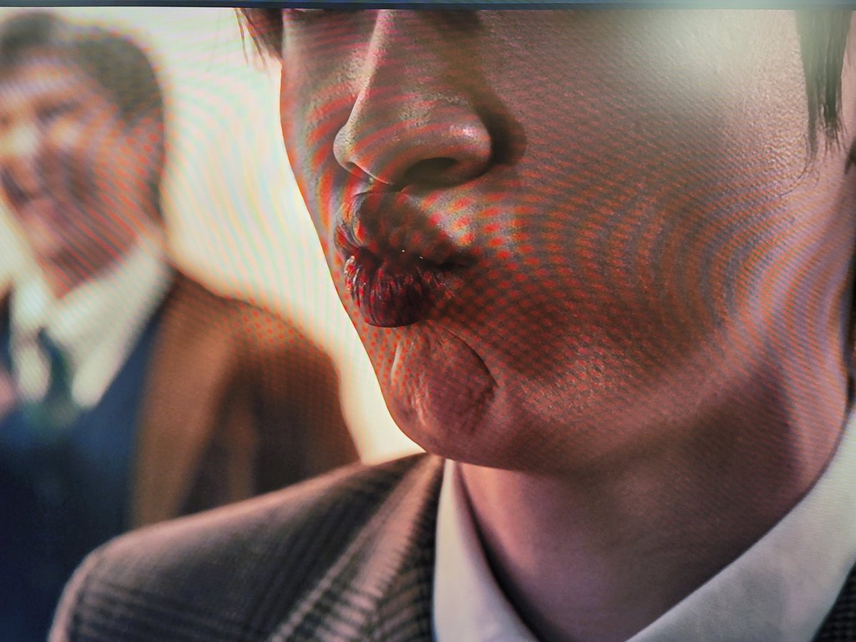 ㅋㅋㅋㅋㅋㅋㅋㅋㅋ 내 사진첩에 유일한 형 엽사다.
 진짜 다 잘생겨서 그나마 찾은게 이거야
형 많이 사랑하고 생일 축하해 형
생일 축하해
#지민