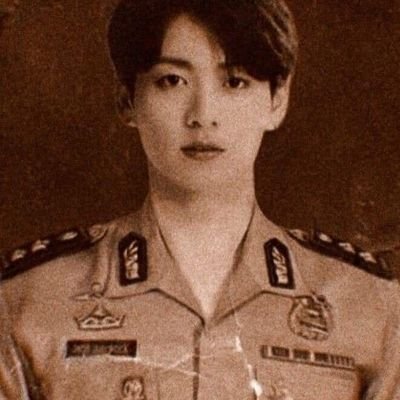 pshtingyawa's tweet photo. Hades 🤝 Captain Jeon https://t.co/v5V0Y6Mp0k