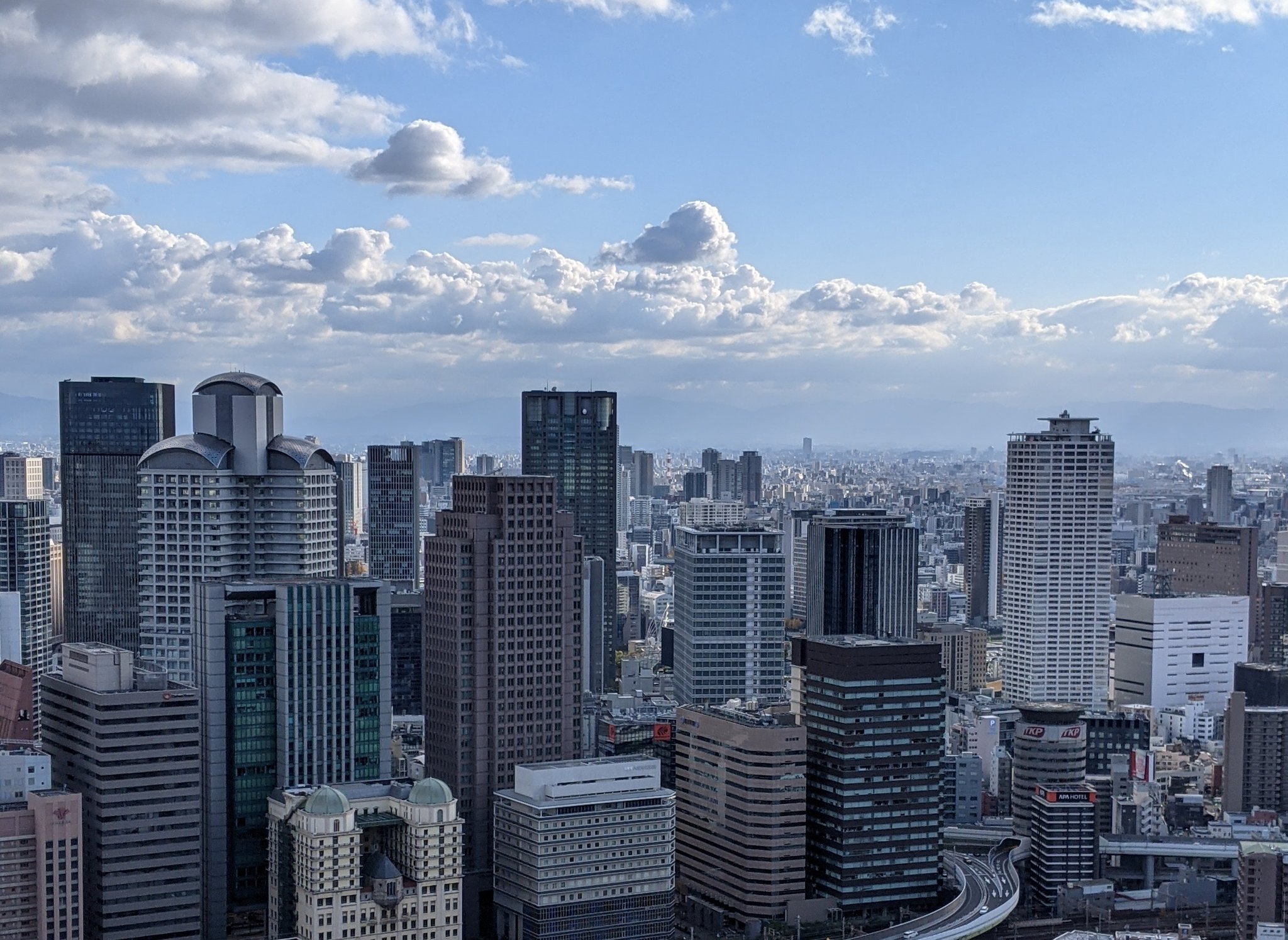 都市計画のお知らせ Youtube ちょっと前のツイートで知ったyahoo ニュースの背景画像が梅田の高層ビル だった件 普通だったら東京新宿の高層ビル群がチョイスされそうだけど T Co Wzozhrjaxp Twitter