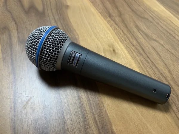 ONZO_official's tweet image. 📸ONZOブログ更新📸

今回は ▻ Shure BETA58 ◅ のレビューです！

SHURE定番モデルのSM58と迷われる方もいるのではないでしょうか？
そのような方はぜひ、こちらの記事とONZOを活用してみてください🗣
#shure #beta58

note.com/onzo_magazine/…