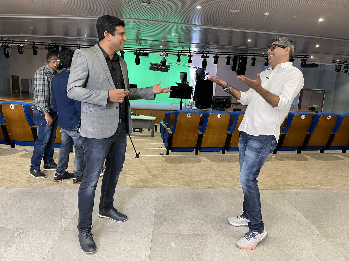 anzieee's tweet image. It’s exciting to see how technology has enabled us to come together beyond boundaries and achieve remarkable things. But some things remain fundamental.The fun in our in-person conversations will continue to be one of them 😊 
@saplabsindia #behindthescenes #SAPEvents