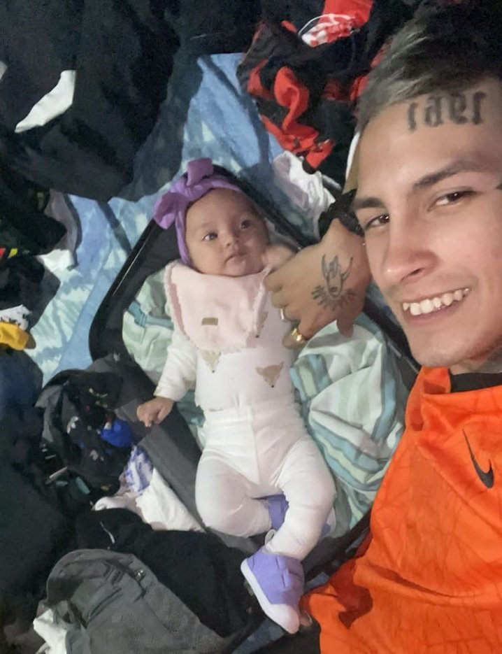 Nos fuimo a México y me la llevó a JAMY en la valija cortaaaa