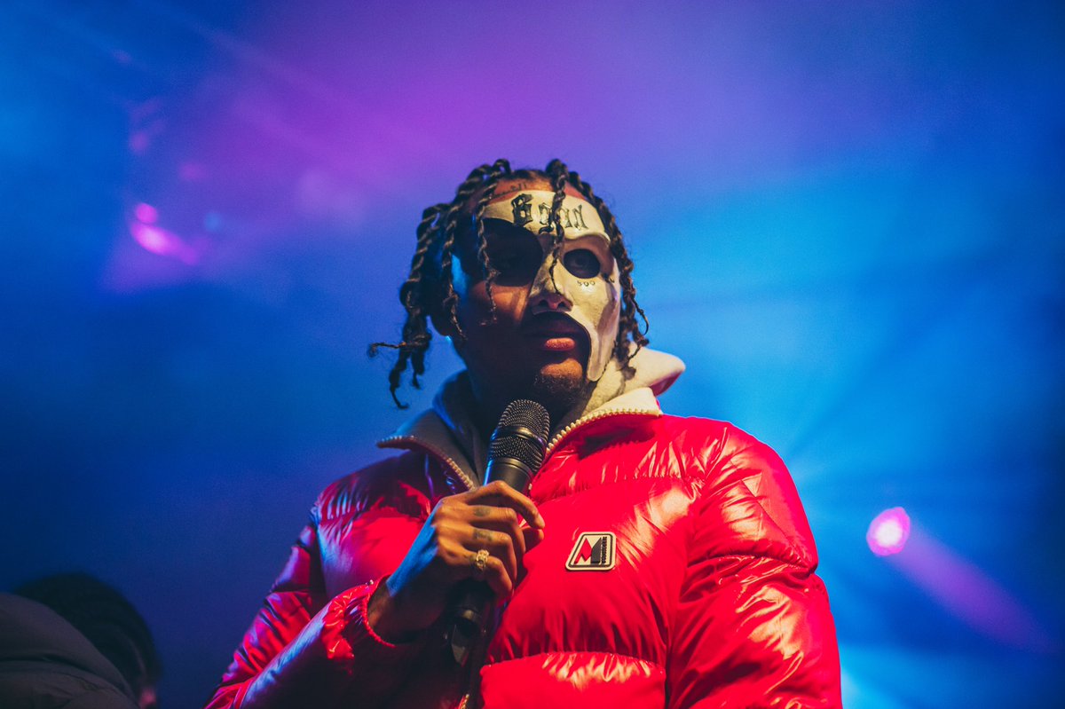 ghostface600's tweet photo. First show the the 🐷 ain’t shut down I wanna shout out the @Dabeatfreakz for bringing me out #600SZN https://t.co/JeZn8UnBqB
