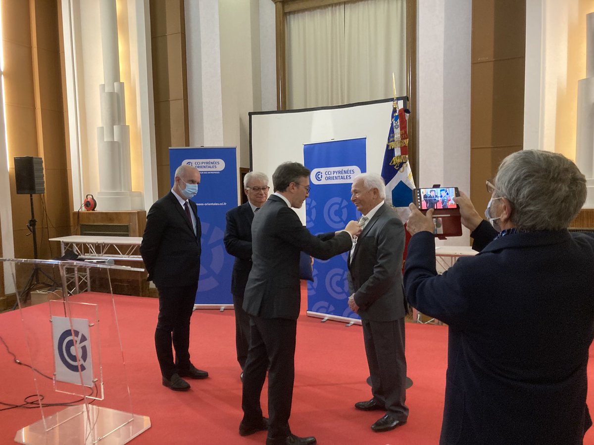 Robert Ferre tweet media