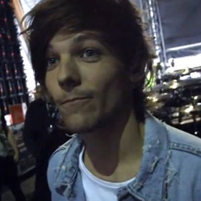 louis pics🫀 (@tmlinsonpics) on Twitter photo 