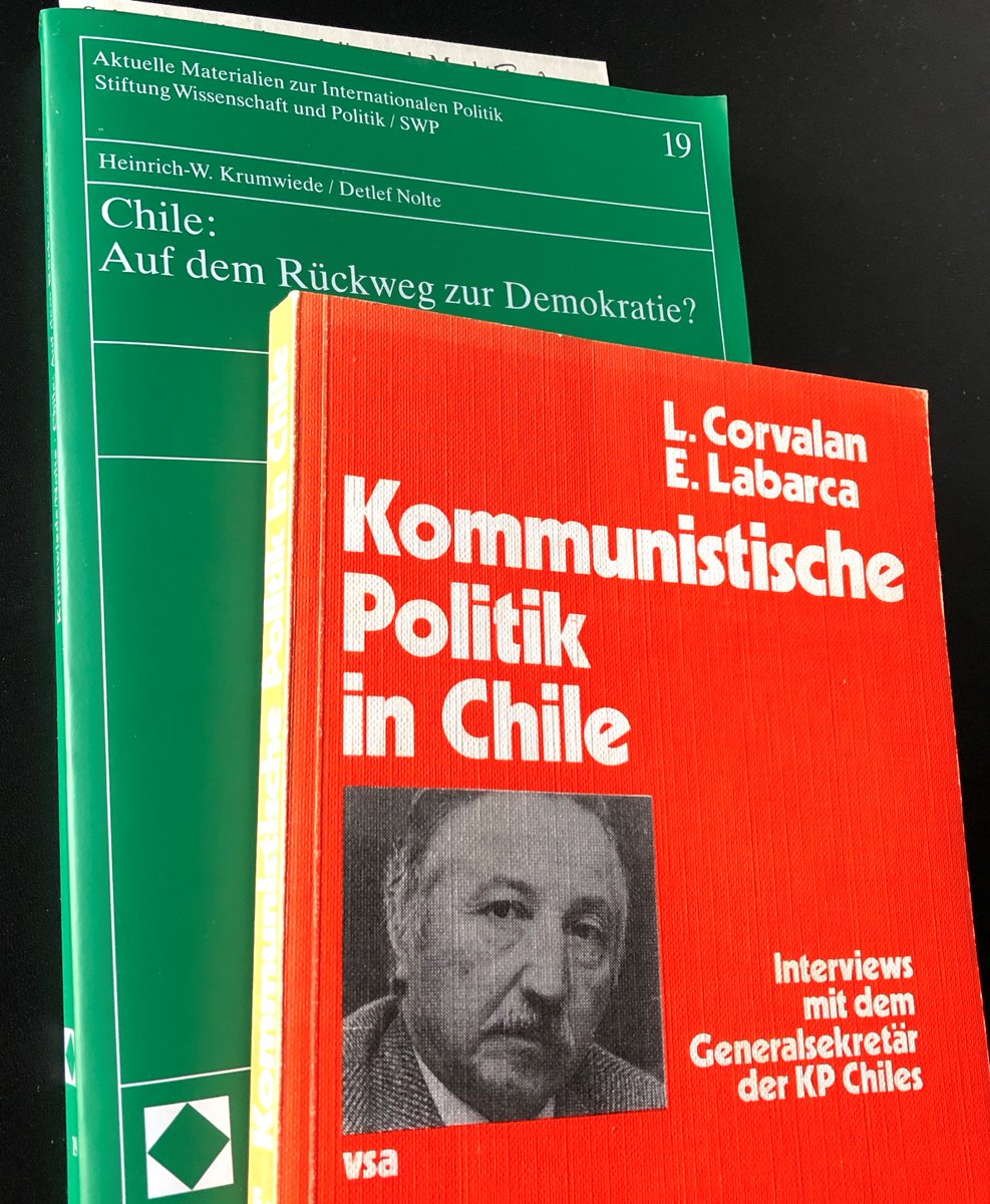 G_Platzdasch's tweet photo. In all der BRD/DDR-Literatur würde mich ein Vergleich des #chile-Bilds 1970-1990 interessieren... Neben DDR-Bereichsstudien über Asyl (Sebastian Koch: Zufluchtsort DDR?) oder Außenhandel und Außenpolitik (Inga Emmerling) #erinnerungskultur #multidirectionalMemory #massviolence /1 https://t.co/KOwq3FQulC