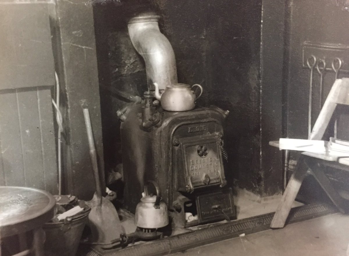 It’s #WarmFire for today’s #ArchiveAdventCalendar and this one is from the staff room at the old school in Crown St in the 1950s. We love the kettle on the stove for break time and we can imagine the staff huddled around #HutchieHistory