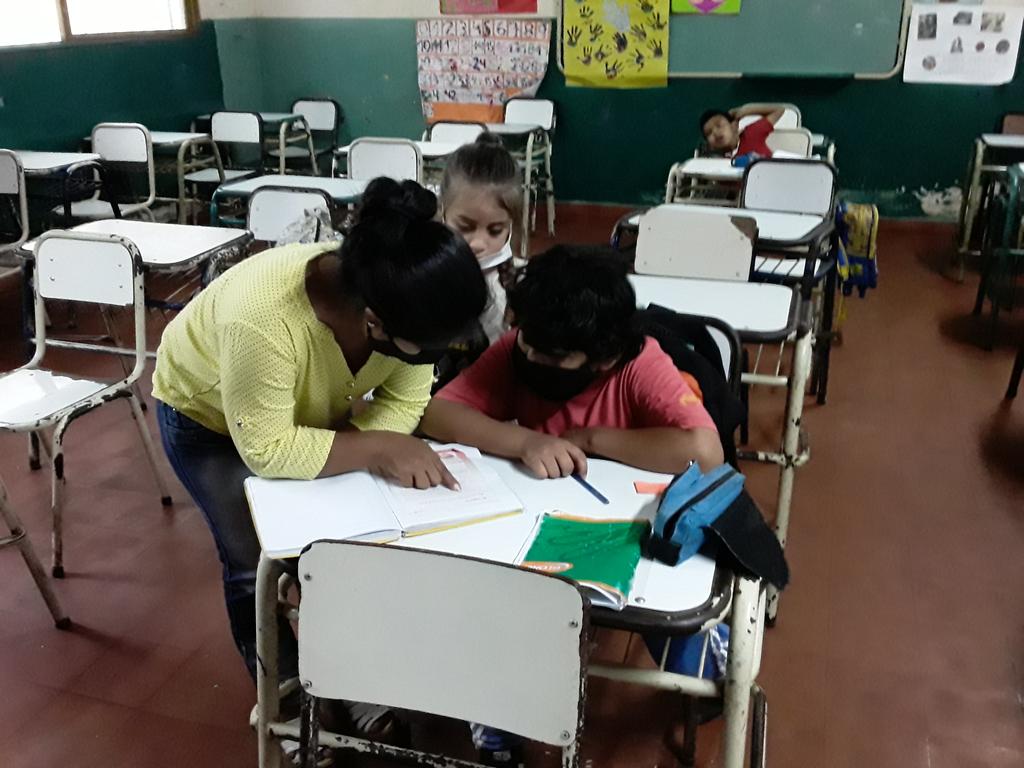 Hoy sabado en la unidad esducativa Terrones Riera de Oran comenzamos a transitar con nuestros chicos el cierre del ciclo lectivo 2021 del programa Escuelas Abiertas .<a href="/PseSalta/">Políticas Socioeducativas Salta</a> <a href="/CarmenECampuza1/">Carmen E. Campuzano</a> <a href="/RobertoIRamos/">Roberto Ismael Ramos</a> <a href="/matiascanepa/">Matías Cánepa</a> <a href="/AlancayDel/">CAROLINA ALANCAY</a> <a href="/rdibashur/">roberto dib ashur</a>