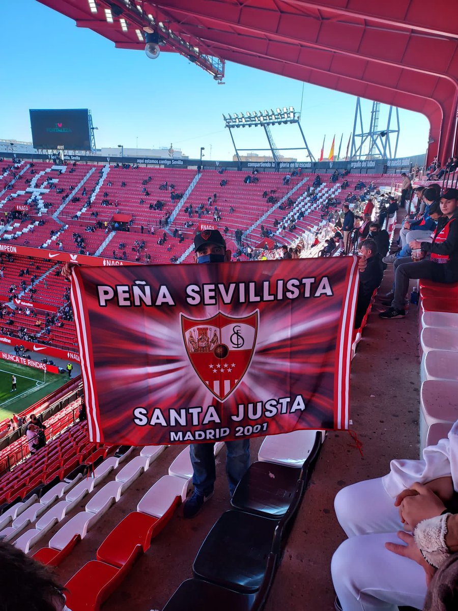 Nuestra Peña acompañando al Sevilla <a href="/SevillaFC/">Sevilla Fútbol Club</a> <a href="/Jesusgj7/">Jesús Gómez</a>
