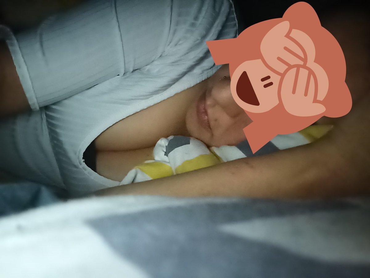 Cem35Naz's tweet photo. Yağmurlu hava da başka yapicak bişi yok 🙈 https://t.co/CH1C4dmggD