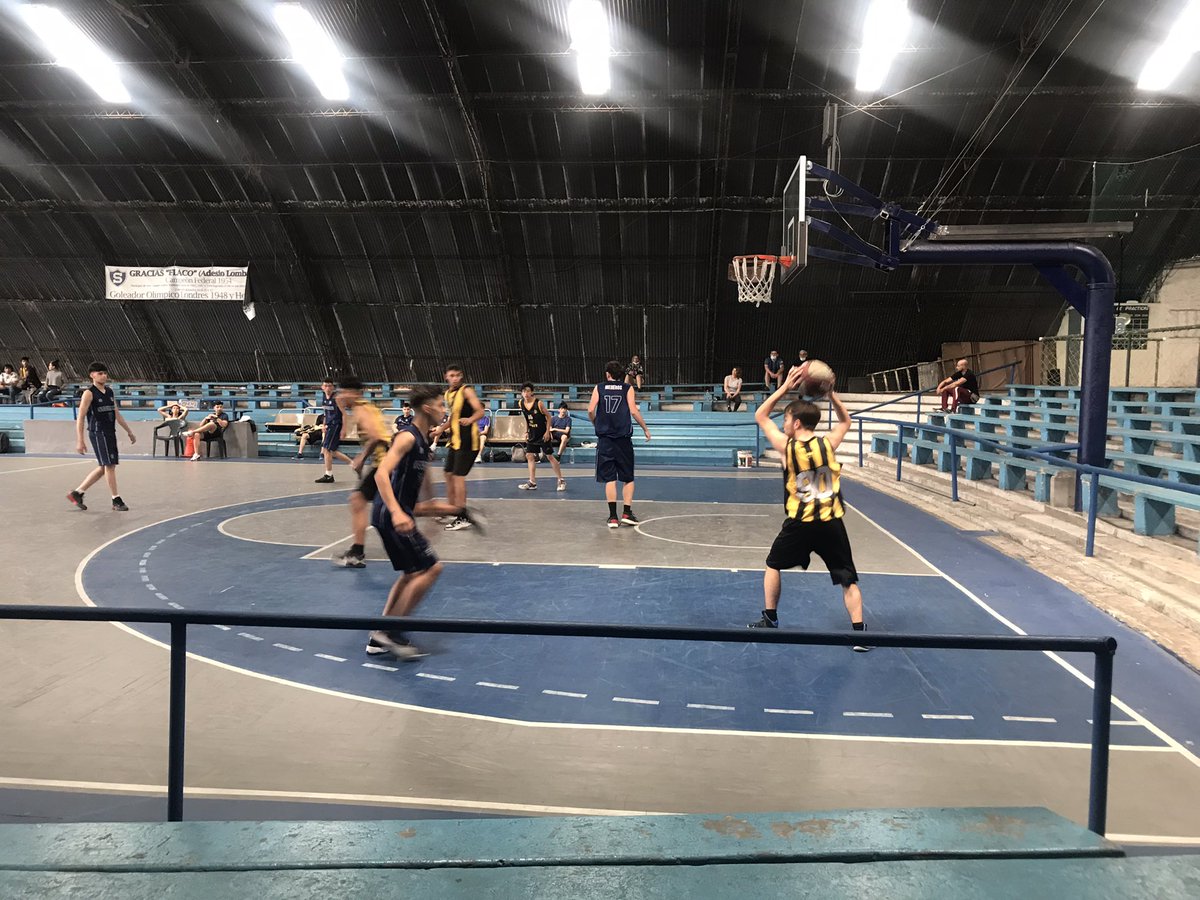 gustavaso1971's tweet photo. 🏀Acompañando los planteles B de @BasketCAPuy
#Formativas2021 https://t.co/RDZbarvsPd