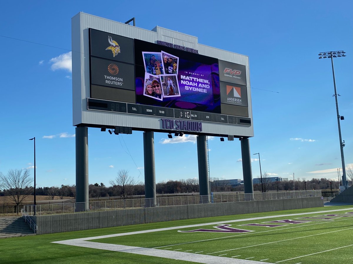 DeidraKristine's tweet photo. My husband loved flying to MN-most anticipated day of football-annual trip-house divided on the field-more bonded in their hearts-doing what they love! Hearts broken but full-their last day was amazing! Big thanks @Vikings for honoring them! 💜💛 #Mattnoahsydnee #Brunerbunch https://t.co/FrFP1XaB9x
